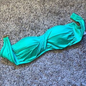 Strapless green bikini top